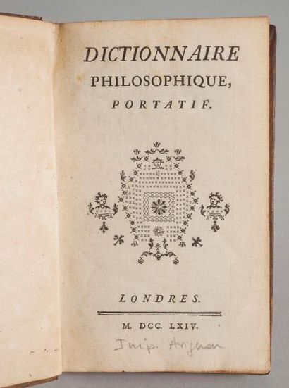(VOLTAIRE). Dictionnaire philosophique portatif....