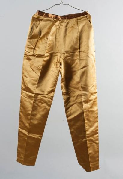 null Christian DIOR

Pantalon en soie jaune