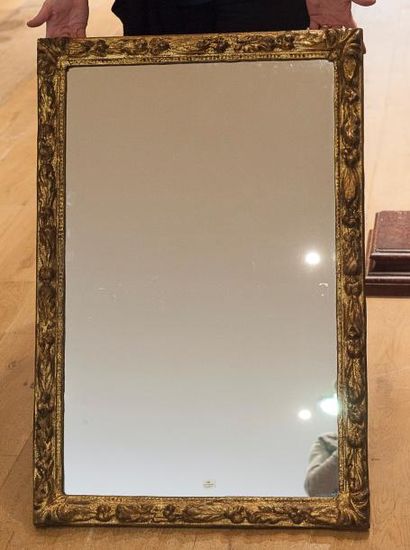 null Miroir rectangulaire dans le style XVIIIème siècle

60 x 90 cm