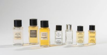 null Chanel – (années 1970-1980)

Assortiment de 14 diminutifs parfums : « CoCo »,...