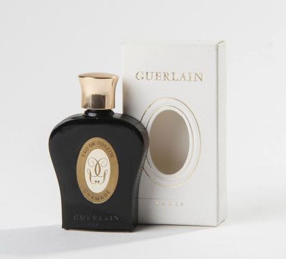 null Guerlain – « Chamade » - (1969)

Flacon échantillon modèle « Lyre Noire » avec...