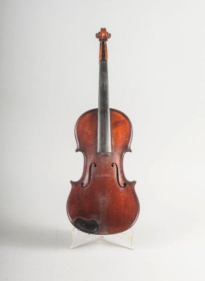 null Violon 4/4 signé au fer F.ROUDHLOFF Mauchand.

 Long.: 35,9 cm

 (bon état)