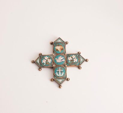 null Pendentif croix en micro-mosaïque sur vermeil, gravé au dos "1er Mai 1879" 

Poids...