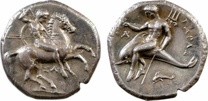 Calabre, didrachme, Tarente, c.332-302 av. J.-C. A/Anépigraphe Cavalier nu à droite,...