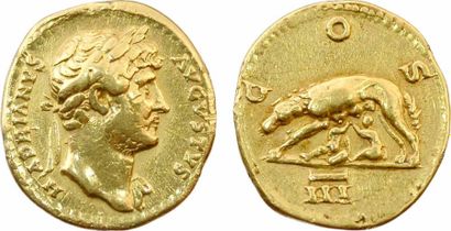 Hadrien, aureus, Rome, 125-128 A/HADRIANVS AVGVSTVS Tête laurée à droite, avec pan...