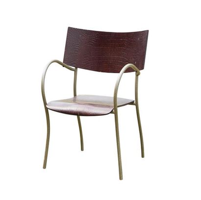 null Philippe STARCK (né en 1949)

Fauteuil Lio Comun, modèle crée en 1991

Edition...