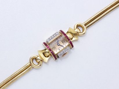 null MONTRE BRACELET de dame en or 750 millièmes, cadran doré avec chiffres arabes...