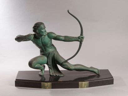 null Salvatore MELANI (1902-1934) 

L’Archer 

Epreuve en régule à patine verte....