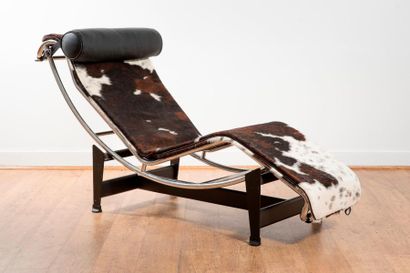null Le CORBUSIER (1887-1965), Pierre JEANNERET (1896-1967), Charlotte PERRIAND (1903-1999)

Chaise...