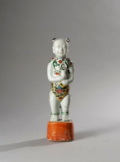 null Chine

XIXe siècle 

Statuette représentant en biscuit et émaux de la famille...