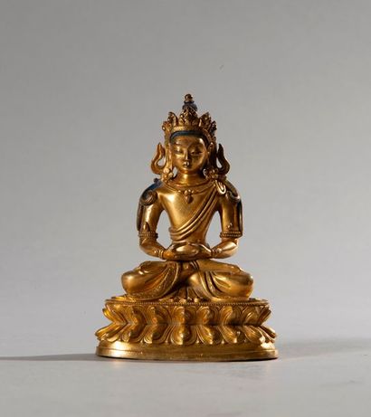 null Chine

XVIIIe siècle ou postérieure

Statue de Bouddha d‘Amitayus en bronze...