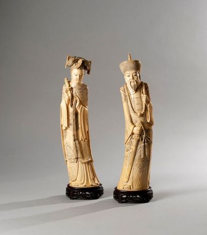 null Chine

Première moitié du XXe siècle

Paire de figures en ivoire sculpté sur...