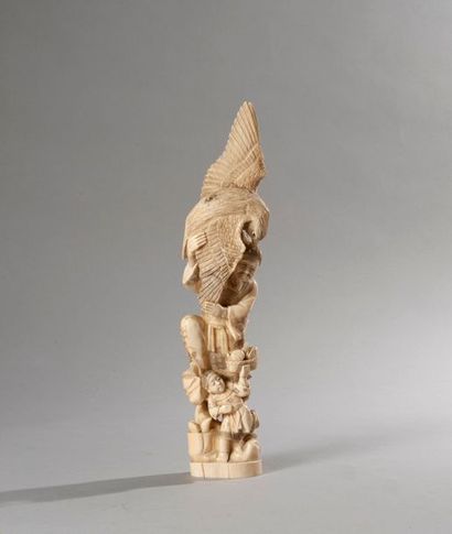 null Japon

Début de XXe siècle

Figures en ivoire sculpté

H 34 cm



713.5 g


