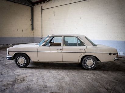 Mercedes 250 Berline Mercedes 250 Berline
1971
N° châssis ou moteur : 114 010 100...