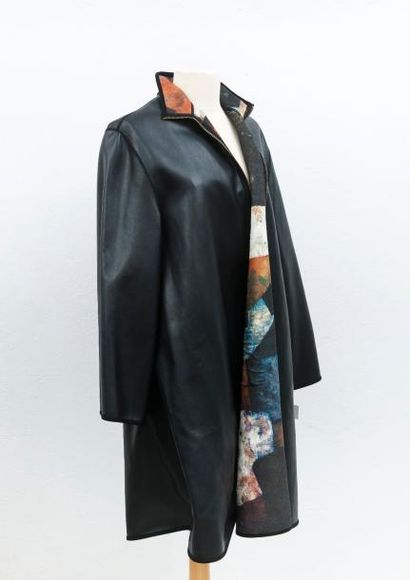 null Jean-Paul GAULTIER Maille : Manteau en cuir noir doublé de velours rasé multicolore,...