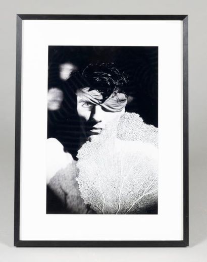 null Patrick SARFATI, Portrait à la gorgone, Paris 1984, épreuve en noir et blanc,...