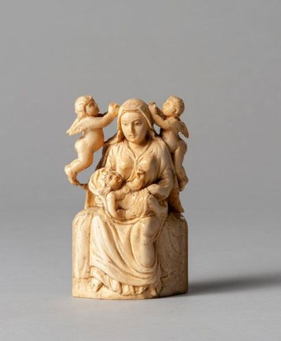 null VIERGE A L’ENFANT

La Vierge assise tient dans ses bras l’Enfant Jésus. Ils...
