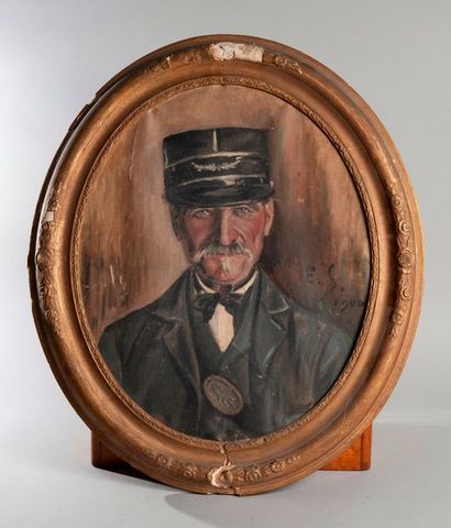 null Ecole française, portrait d'homme au képi, toile Monogrammé ES et daté 1900