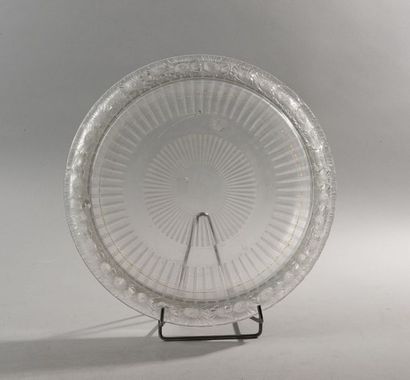 null LALIQUE FRANCE

Coupe circulaire « marguerite » en verre

moulé-pressé translucide.

Signée...