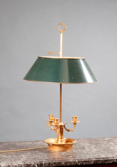 null Lampe bouillote en bronze doré à trois bras de lumière Style Directoire Haut....