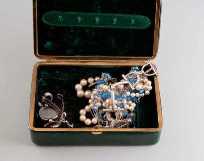 null Lot de divers bijoux en argent : Bracelet "mors" HERMES (Mq. Fermoir), Montre...