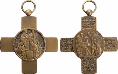 null Afrique, Hommage aux missions, par De Jaeger, médaille en forme de croix, s.d....