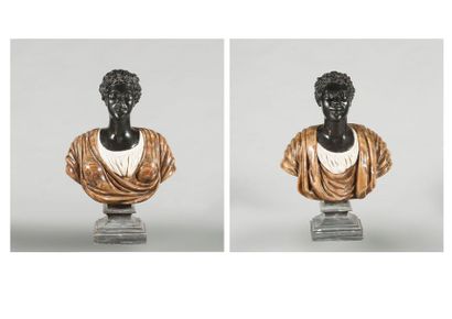 Paire de bustes d’africains

Marbres polychromes.

Haut....