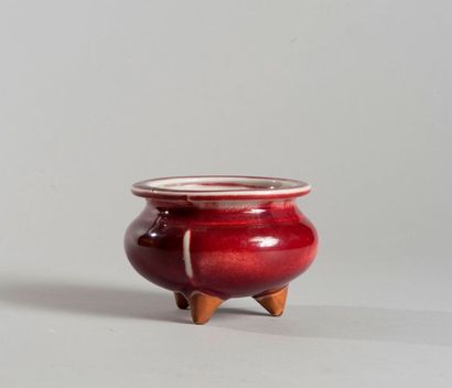 null Vase en stéatite. Chine, XXe siècle. Haut. : 16,5 cm (Accidents et restaura...