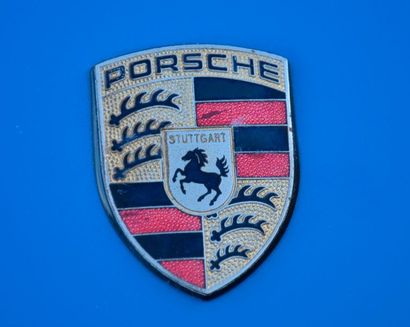 PORSCHE Porsche

993 Carrera Coupé

1995

Titre de circulation anglais dédouané

N°...