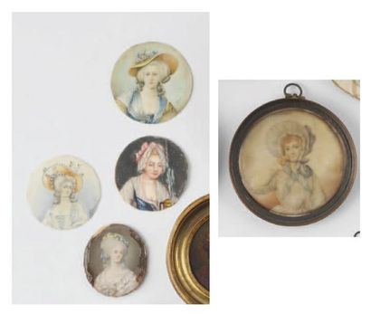 null Lot de six miniatures représentant des femmes. XVIIIe-XIXe siècle.