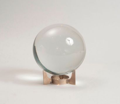 null BACCARAT

Boule en cristal sur socle en nickel chromé dessiné par Jacques Adnet....