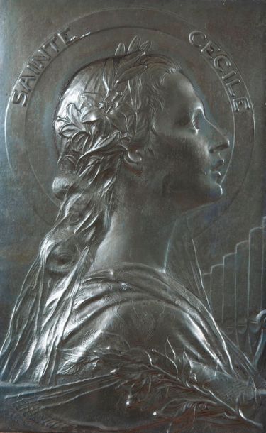 null CHARLES DESVERGNES (1860-1928)

Sainte Cécile

Relief en bronze argenté, signé.

22,5...