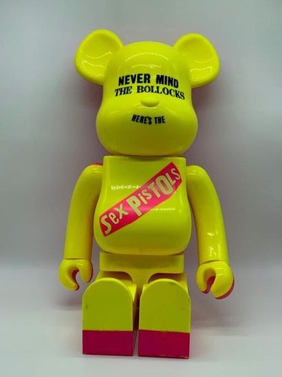 Bearbrick Sex Pistols : Never Mind the Bollocks 1000% (Jaune et Rose), 2006 



Figurine...