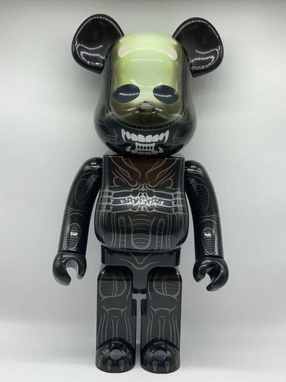 Bearbrick ALIEN 1000%, 2016 



Figurine en vinyle peint 

Empreinte sous les pieds

Avec...