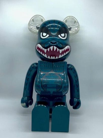 Bearbrick Godzilla 1000%, 2014 



Figurine en vinyle peint 

Empreinte sous les...