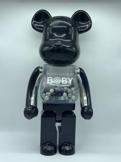 Bearbrick Baby "My First Bearbrick" 1000%

(Noir et Argent), 2010 



Figurine en...
