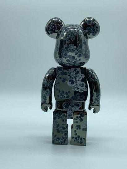 Bearbrick Matt Black 400%, 2009 



Figurine en vinyle peint 

Empreinte sous les...