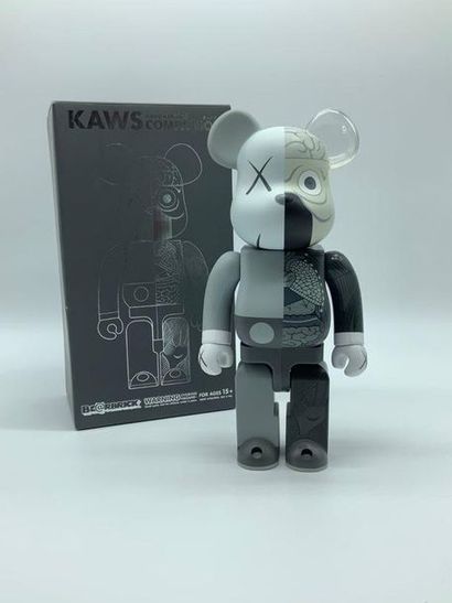 KAWS / Bearbrick KAWS Dissected Companion 400% (Gris), 2010 



Figurine en vinyle...