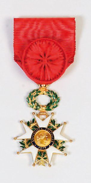 null FRANCE Ordre de la Légion d'honneur. Etoile d'Officier. 3e République. Or, émail,...