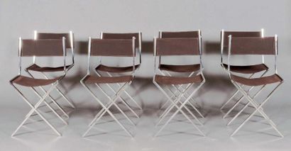 ANGOLOMETALARTE, vers 1970 Suite de huit chaises en acier chromé reposant sur un...