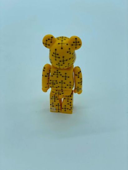 Be@rbrick Be@rbrick 

Series 9 – Eames (Pattern) 100%, 2004



Figurine en vinyle...