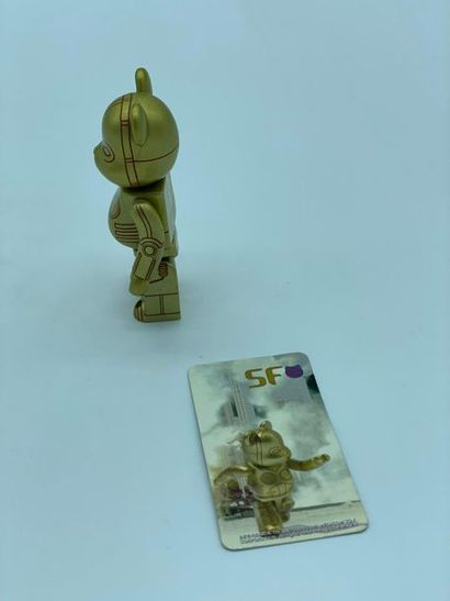 Be@rbrick Be@rbrick 

Series 10 – Gold Lady Robot (SF) 100%, 2005



Figurine en...
