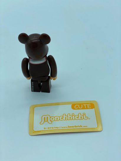 Be@rbrick Be@rbrick 

Series 11 – Monchhichi (Cute) 100%, 2005



Figurine en vinyle...