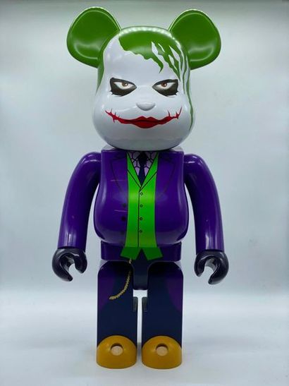 Be@rbrick Be@rbrick



Joker, 2016 



Figurine en vinyle peint 

Empreinte sous...