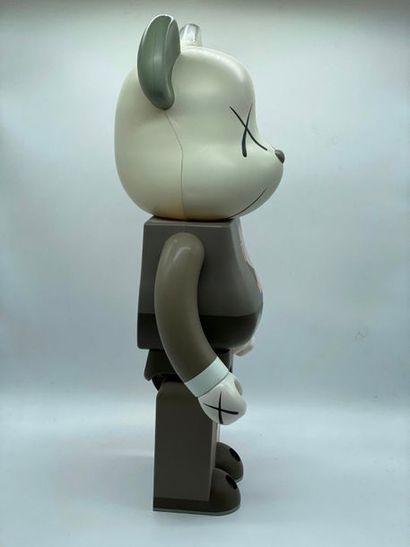 Be@rbrick Be@rbrick X KAWS 

Dissected Companion (Brown) 1000%, 2010



Figurine...