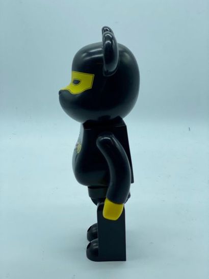 Be@rbrick Be@rbrick 

D-Mo (Black) 400%, 2005



Figurine en vinyle peint 

Empreinte...