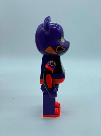 Be@rbrick Be@rbrick 

Devilman 400%, 2014



Figurine en vinyle peint 

Empreinte...