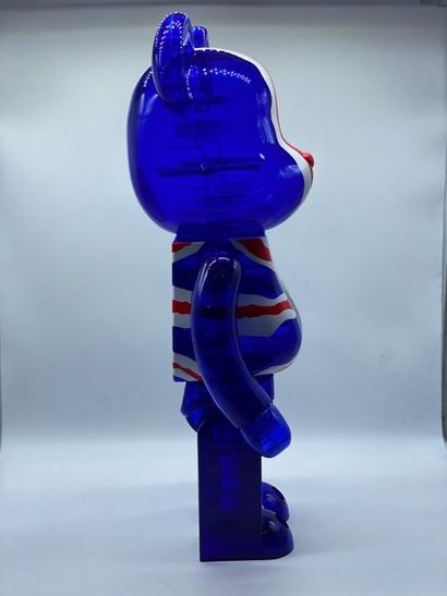 Be@rbrick Be@rbrick 

Sex Pistols : God Save the Queen (Clear) 1000%, 2016



Figurine...