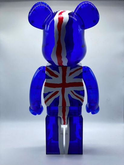 Be@rbrick Be@rbrick 

Sex Pistols : God Save the Queen (Clear) 1000%, 2016



Figurine...