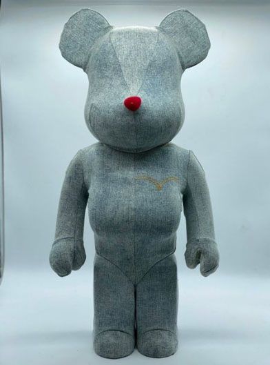 Be@rbrick Levi’s Washed 1000%, 2015 Painted cast vinyl covered by denim

Stamped...